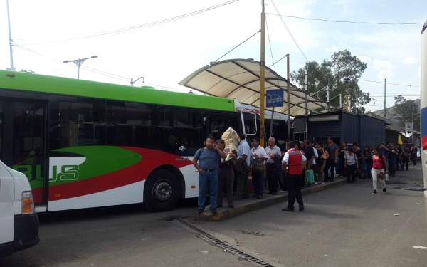 A nueve años de la entrada del servicio de Mexibús continúan las deficiencias en su operación