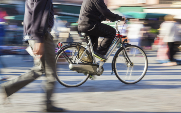 Persisten atropellamientos fatales a peatones y ciclistas: urge regular transporte pesado en Ciudad de México