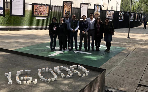 Con una instalación-homenaje a víctimas de percances viales, 11 organizaciones urgimos a senadores legislación sobre seguridad vial