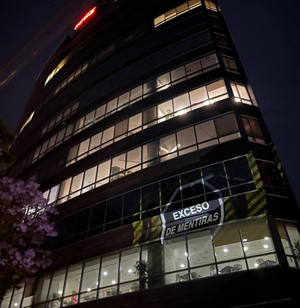 Videomaping en el edificio de Coca-Cola