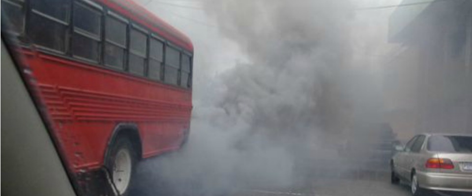Los jóvenes, amenazados por la contaminación del aire